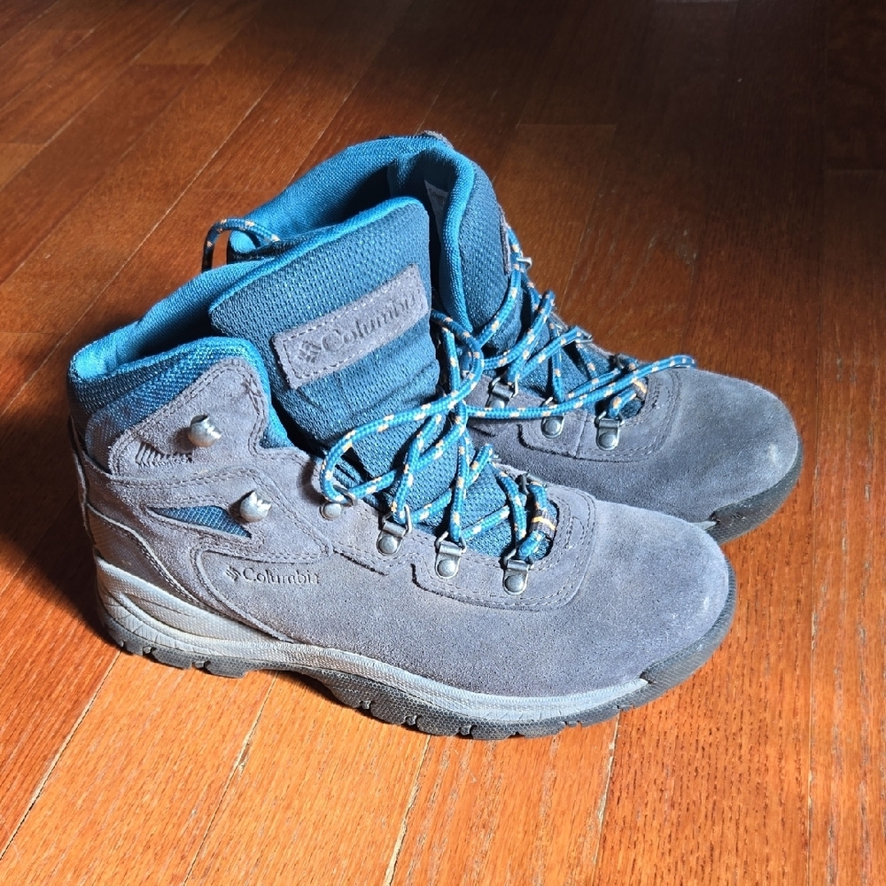 Columbia Blue and Gray Footwear